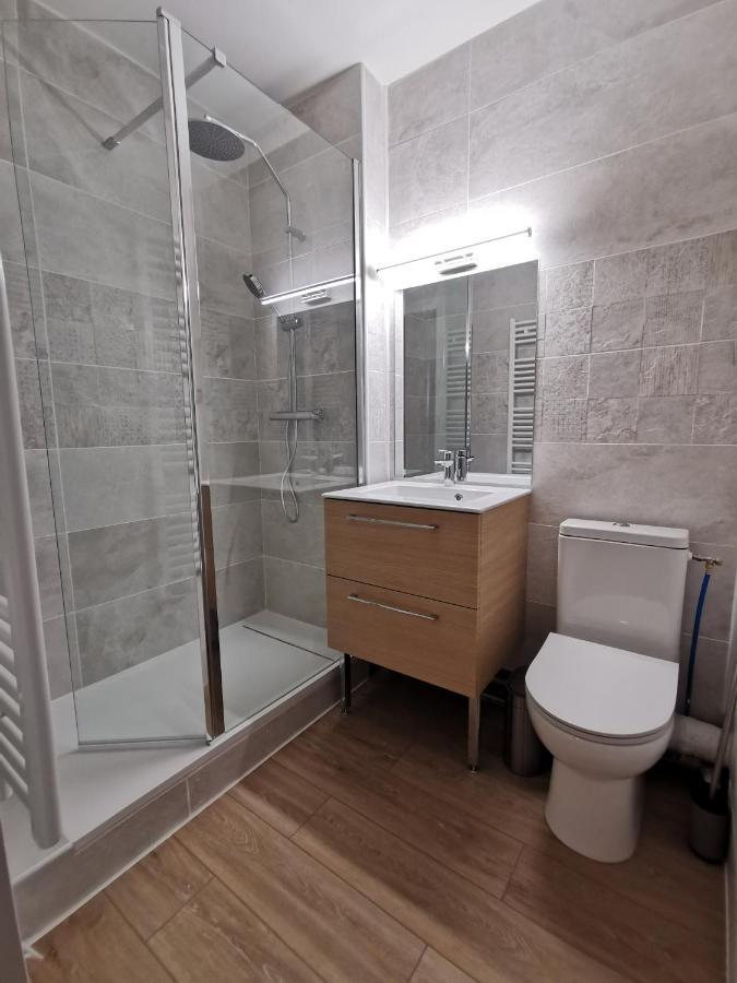 Appartement Lumineux Avec Balcon Et Parking Cherbourg-en-Cotentin Ngoại thất bức ảnh